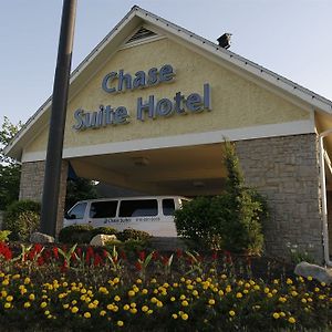 Chase Suite Hotel Kansas City Airport Exterior photo