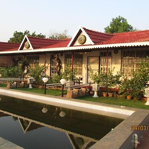 Sona Villa, The Lake Chalet Kudal  Exterior photo