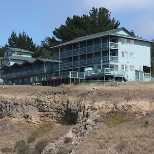 Inn Of The Lost Coast Shelter Cove Exterior photo