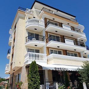 Semeen Hotel Provans Aheloy Exterior photo