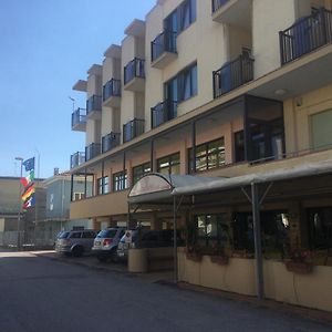 Hotel Diamante 5 Minuti Dalla Fiera Di Rimini Exterior photo