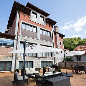 Hotel La Casona De Llerices Cangas de Onis Exterior photo