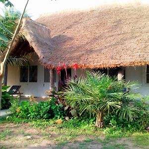 Les Maisons De Marco Senegal Villa Kabrousse Exterior photo