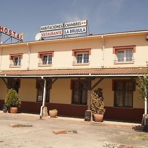 Hostal Hermanos Gutierrez Hotel Monasterio de Rodilla Exterior photo