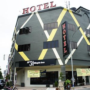 No.31 Maple Inn Simpang Ampat  Exterior photo