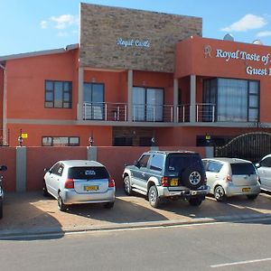 Royal Castle Guest House Windhoek Exterior photo