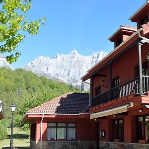 Hotel El Jisu Camaleno Exterior photo