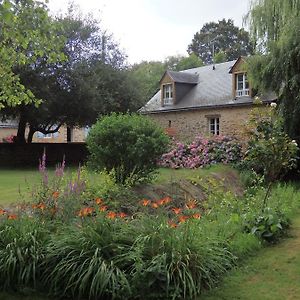 Le Moulin D'Hys Bed & Breakfast La Cropte Exterior photo