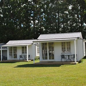 Palm Drive 'Cozy Cabins' Kerikeri Exterior photo