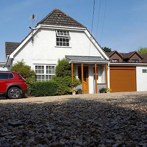 Canford Crossing Bed & Breakfast Wimborne Minster Exterior photo