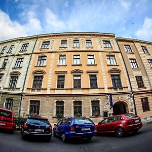 Hotel Pyramida Brno Exterior photo