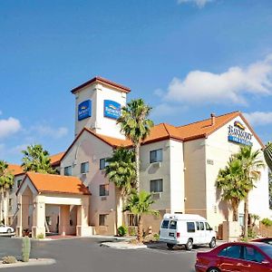 Baymont By Wyndham Tucson Airport Hotel Exterior photo