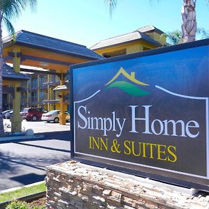 Simply Home Inn & Suites - Riverside Exterior photo