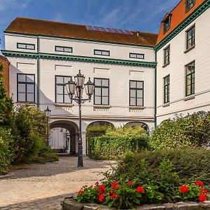 Hotel Cathedrale Tournai Exterior photo