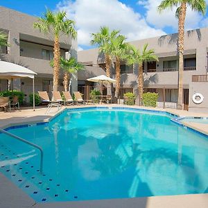 Hotel Tempe/Phoenix Airport Innsuites Hotel & Suites Exterior photo