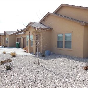 Desert Trails Luxury Suites Hobbs Exterior photo