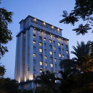 Batiqa Hotel Darmo - Surabaya Exterior photo