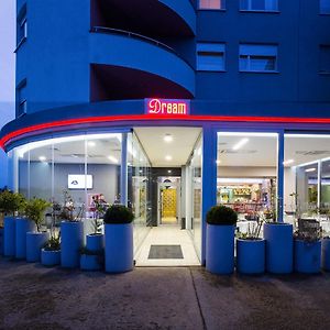 Dream Hotel Velika Gorica Exterior photo