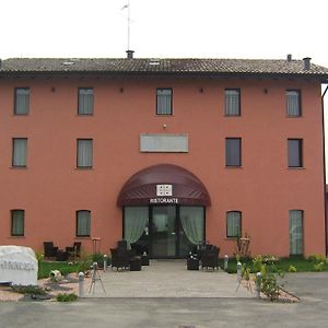 Hotel Hyknusa Reggio Emilia Exterior photo