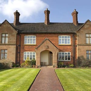 Old Hall House, Nec Bed & Breakfast Meriden  Exterior photo