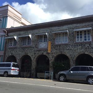 Cobblestone Inn Kingstown Exterior photo