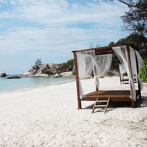 Arumdalu Private Resort Belitung Exterior photo