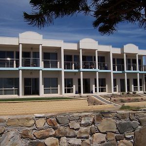 Christies No 1 Esplanade Hotel Adelaide Exterior photo