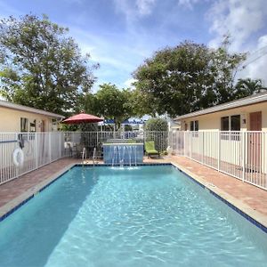 Lauderdale Villas By The Sea Exterior photo