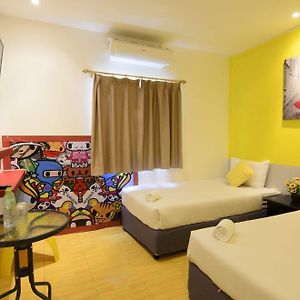 Room Hostel At Phuket Airport Ban Bo Han Exterior photo