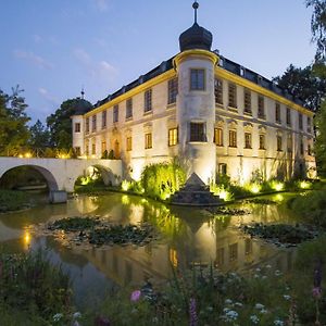 Chateau Trebesice Hotel Kutna Hora Exterior photo