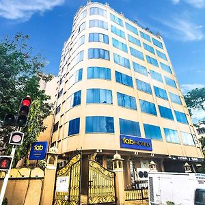 Fabhotel The Pacific Andheri East Mumbai Exterior photo