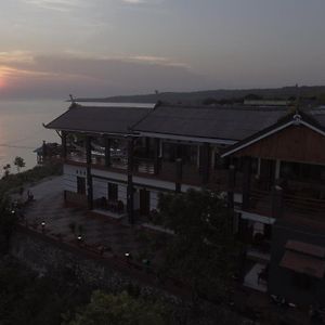 Bira Panda Beach 2 Hotel Exterior photo