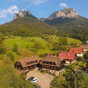 Penzion Sagan Hotel Terchova Exterior photo