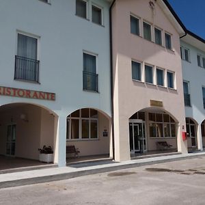 Risthotel Airport Fogliano Redipuglia Exterior photo