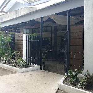 Cozy Inn Mactan Lapu-Lapu City Exterior photo