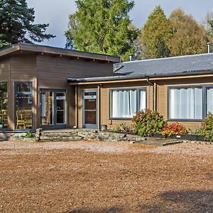 Old Pines Hotel And Restaurant Spean Bridge Exterior photo