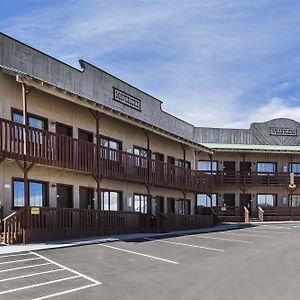 Quality Inn Bryce Canyon Panguitch Exterior photo