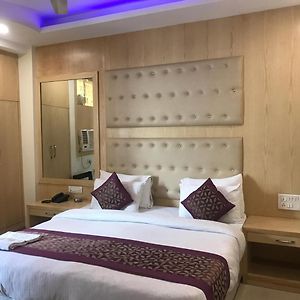 A One Rooms By Alsafar India Delhi  Exterior photo