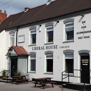 Liberal House Tamworth Hotel Exterior photo