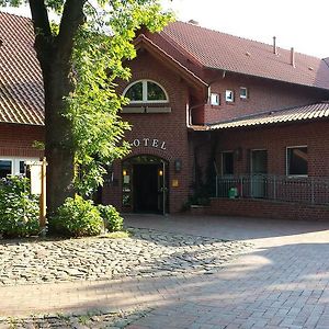 Hotel Restaurant Am Pfauenhof Quakenbruck Exterior photo