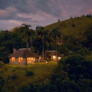 Kukummi Lodge - Formerly Mackaya Bella Country Lodge Champagne Valley Exterior photo