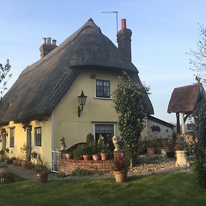 Ivy Todd Cottage Debden Exterior photo