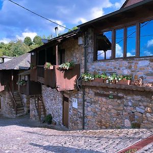 Hotel Rural El Lagar De Las Medulas Orellan Exterior photo