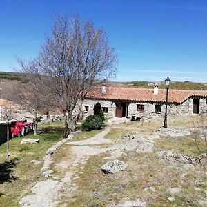 Casa Rural La Pontezuela Abajo Guest House Navarredonda de Gredos Exterior photo