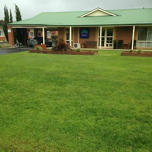 Beachcomber Motel & Apartments Apollo Bay Exterior photo