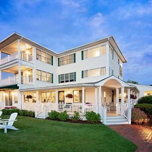 Inn At Harbor Hill Marina Niantic Exterior photo