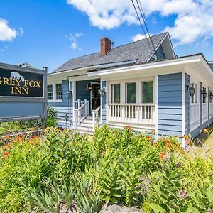 Grey Fox Inn Stowe Exterior photo