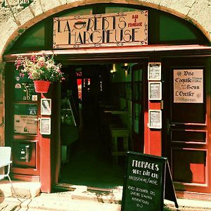 Une Coquille Sous L'Oreiller Bed & Breakfast Le Puy-en-Velay Exterior photo