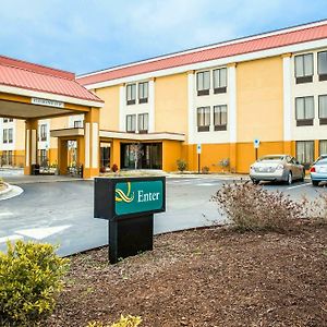 Quality Inn Jacksonville Near Camp Lejeune Exterior photo