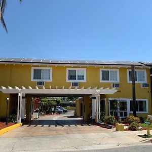 Sandyland Reef Inn Carpinteria Exterior photo